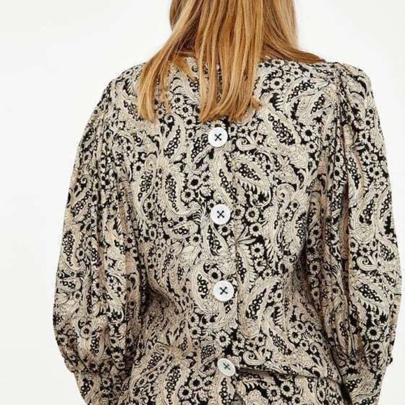 Zara Shimmery Paisley Print Shorts M & Puff Sleeve Top XS - Picture 9 of 17